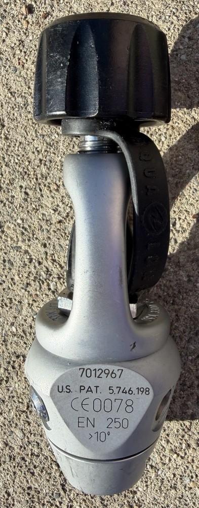 Aqua Lung Titan Scuba Diving Regulator