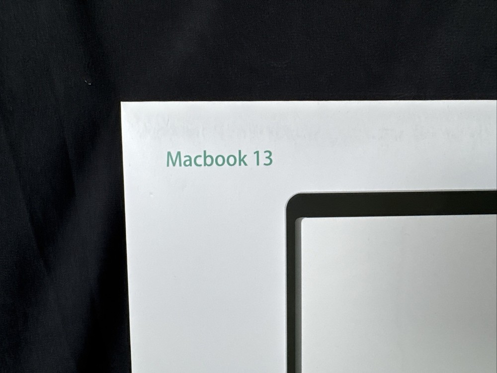 ✨Eye Just Macbook 13 Blue Light Blocking Computer Screen NIP✨