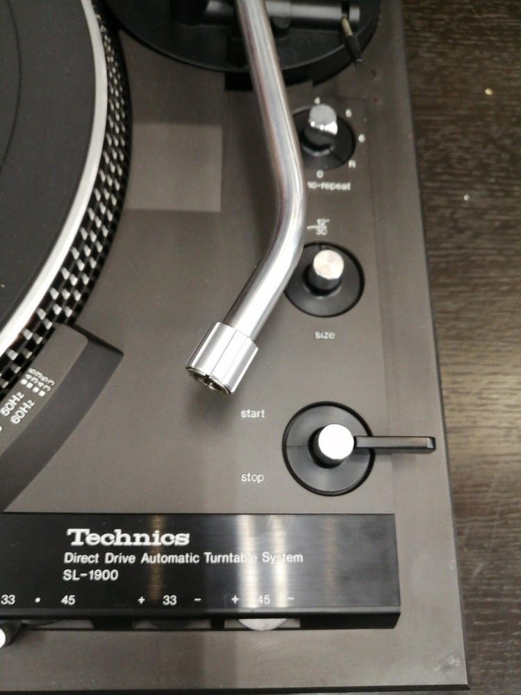 Technics SL-1900 Turntable Direct Drive Record Player Working