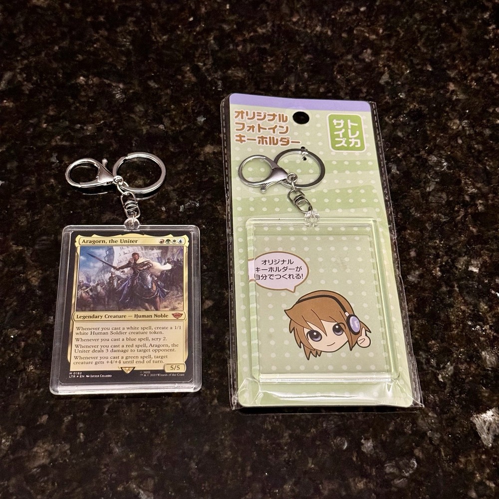 Magic The Gathering Trading Card Keychain Protector