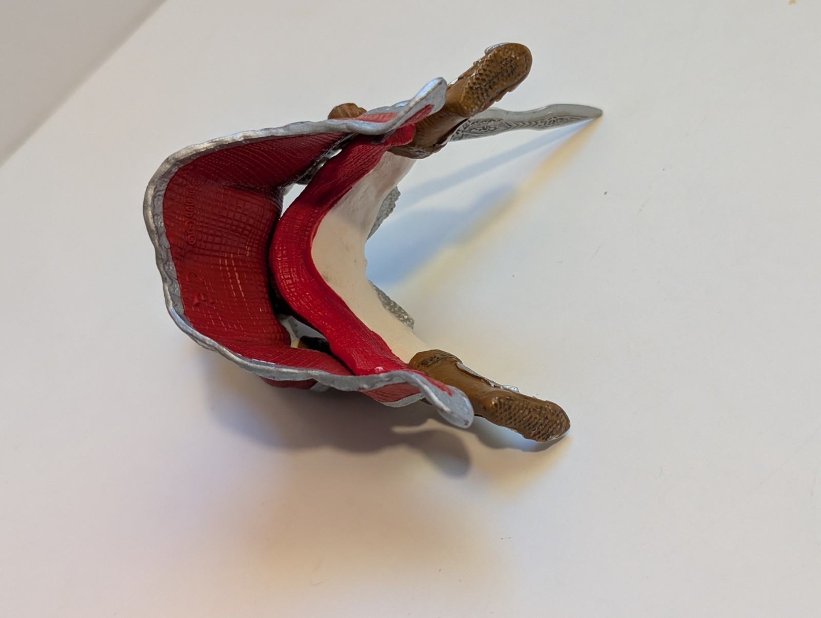 RARE Schleich Silver King with Red Cape Horseback Rider. Sword Arm Moves. Knight