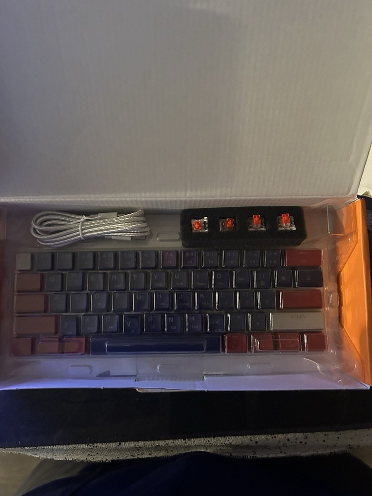 Newmen 610 Mechanical Keyboard