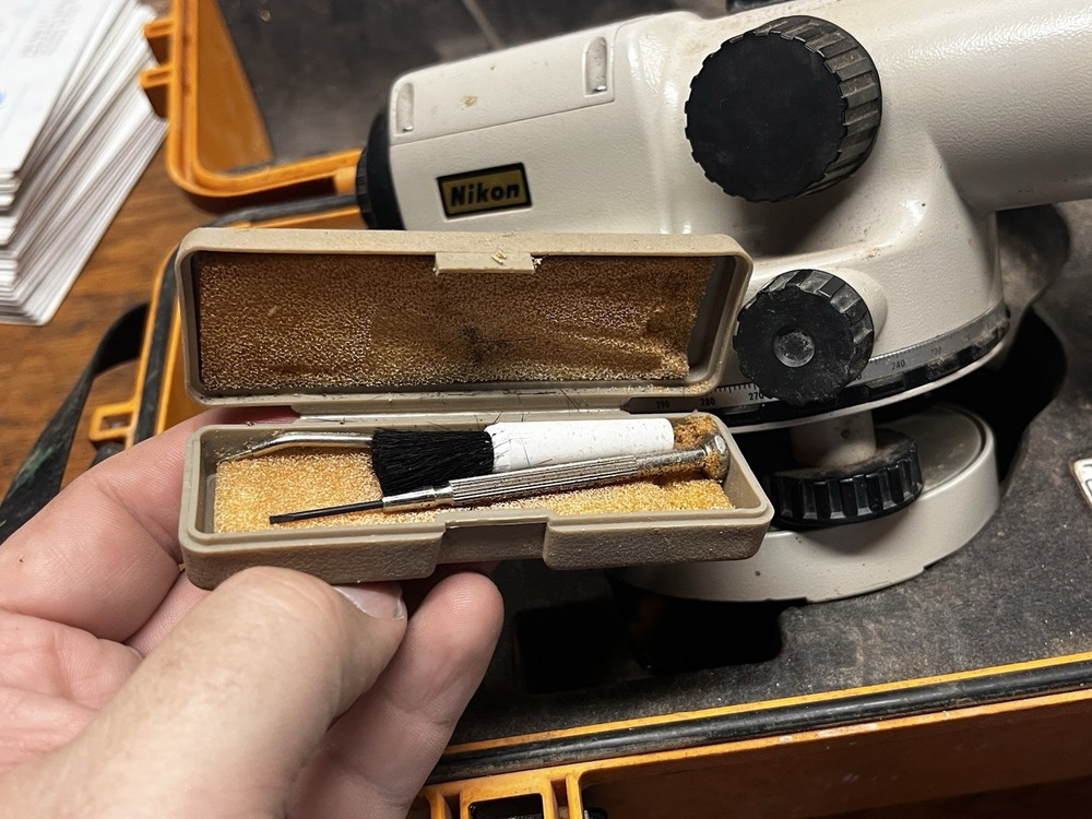 Nikon AZ-1 360 Engineers Automatic Level 22x Zoom With Case