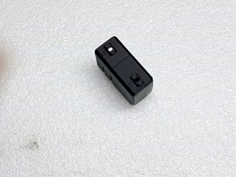 Rail magazine holder