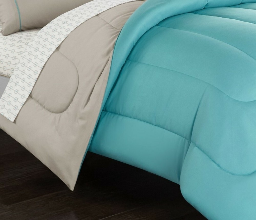 CASA 7-Piece Solid Reversible Comforter Set With BONUS Sheets, Full, Aqua