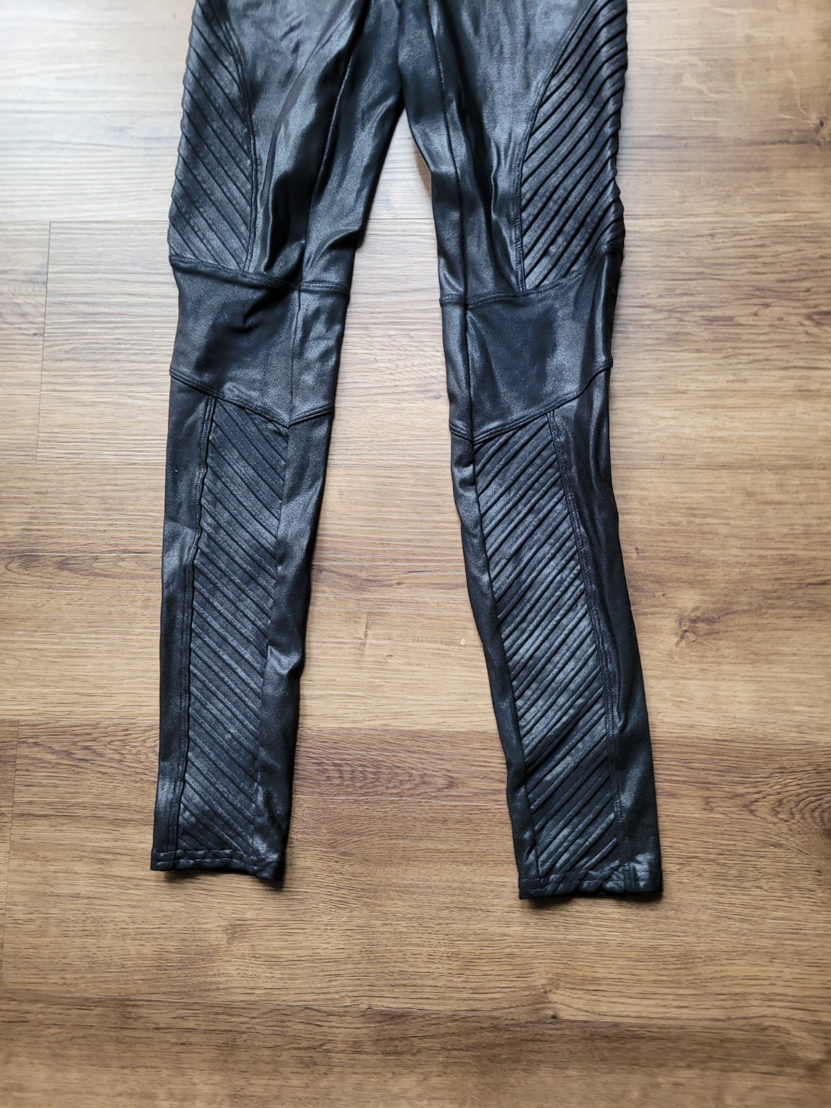 Spanx womens moto leggings faux leather sz S EUC