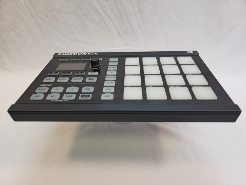 Native Instruments Maschine Mikro MK2 Drum Machine Controller