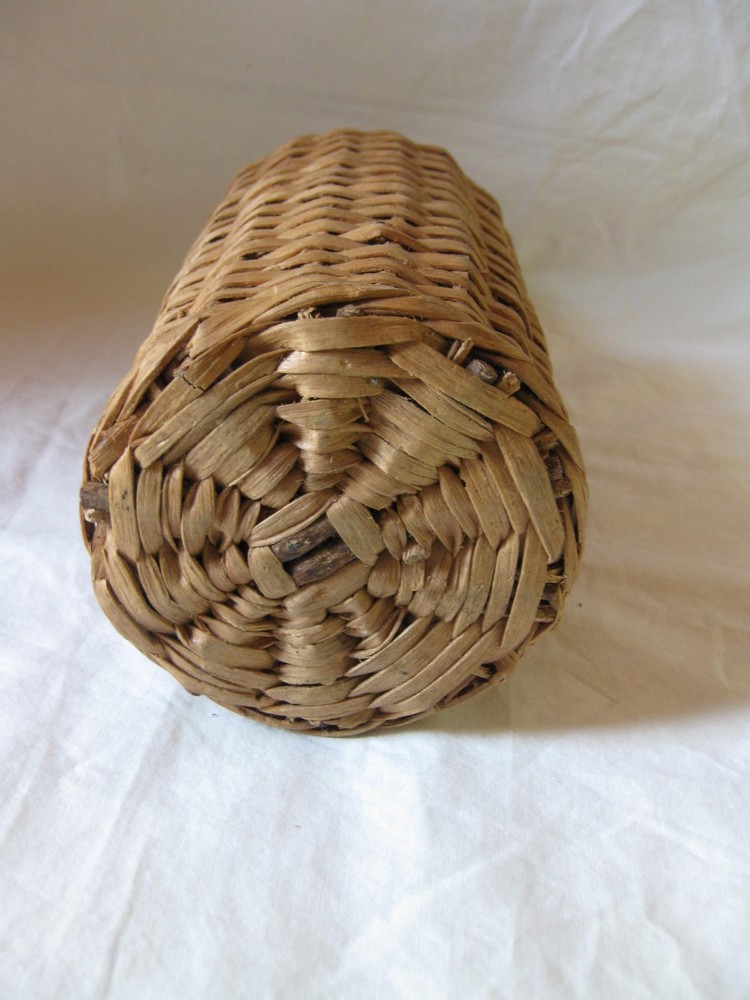 BOTTLE WITH HANDWOVEN WICKER WRAP. DEMIJOHN, 10"