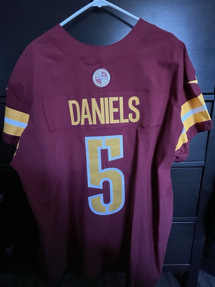 Jayden Daniels Jersey Washington Commanders #5 size 52