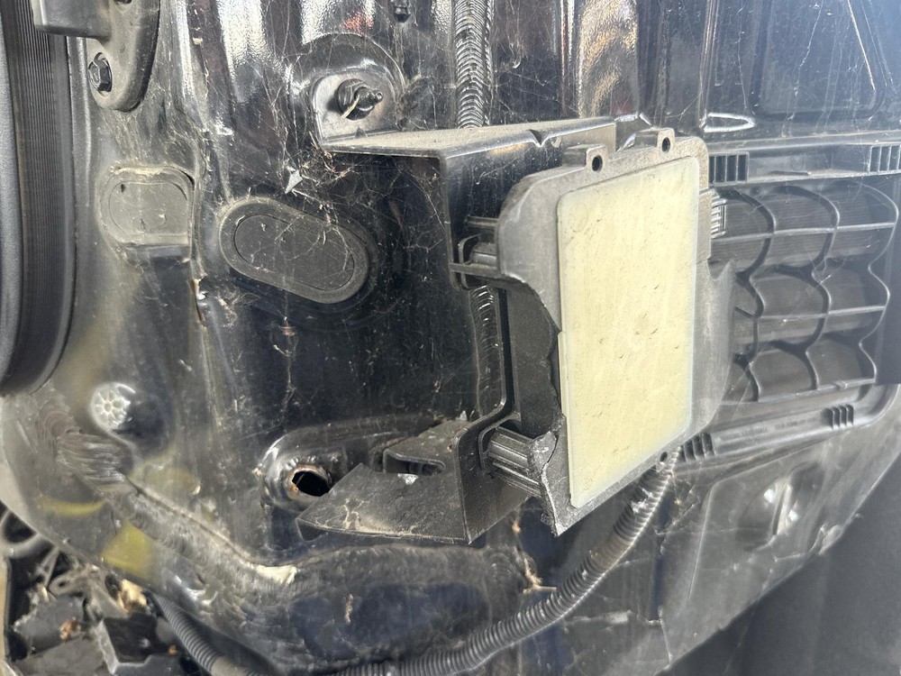 Used Blind Spot Detection System Warning Control Module fits: 2016 Hyundai Tucso