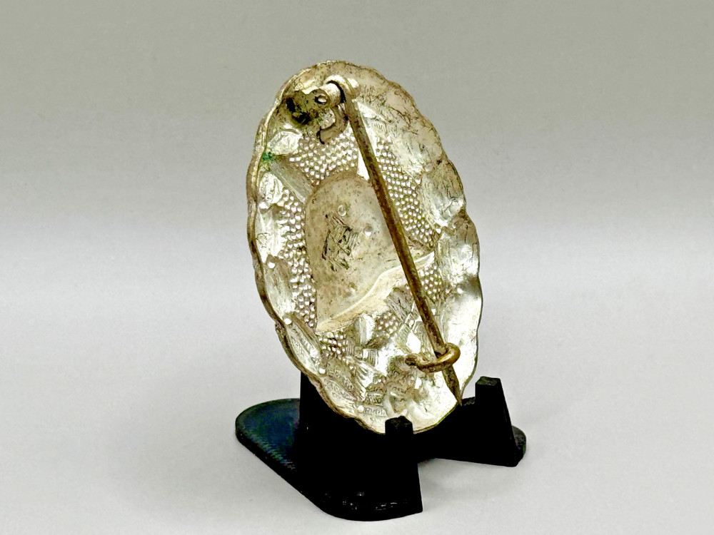Interesting Defaced First Pattern or 1936 Legion Condor Wound Badge Silver Grade
