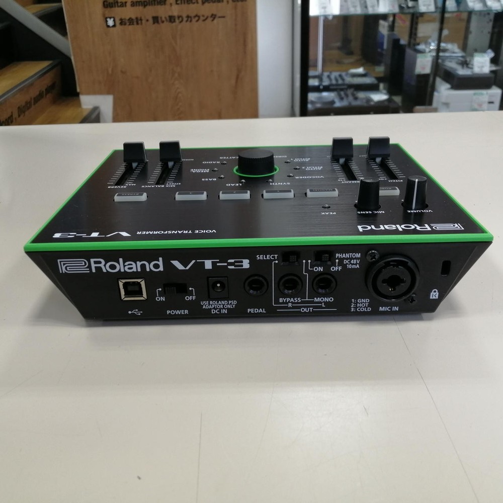 ROLAND Model VT-3 Voice Transformer