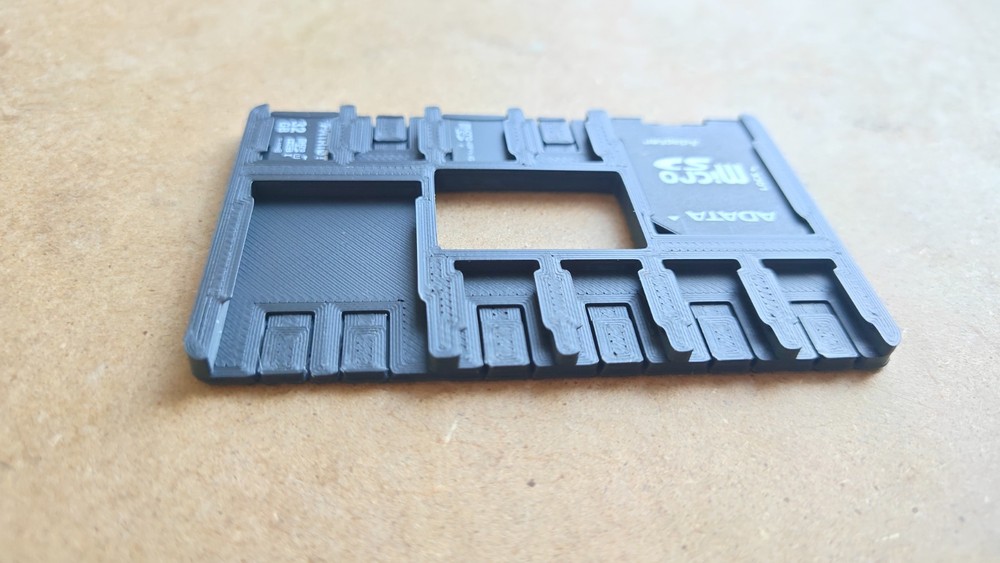 MicroSD & SD Card Wallet Holder for 8x MicroSD & 2x SD for data transfer backup