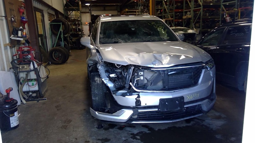 Used Keyless Entry Module fits: 2020 Cadillac Xt6 Theft-Locking keyless entry RH