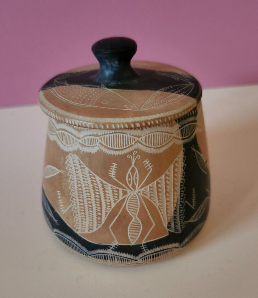 Brown Sgraffito Ceramic Lidded Box With Earrings