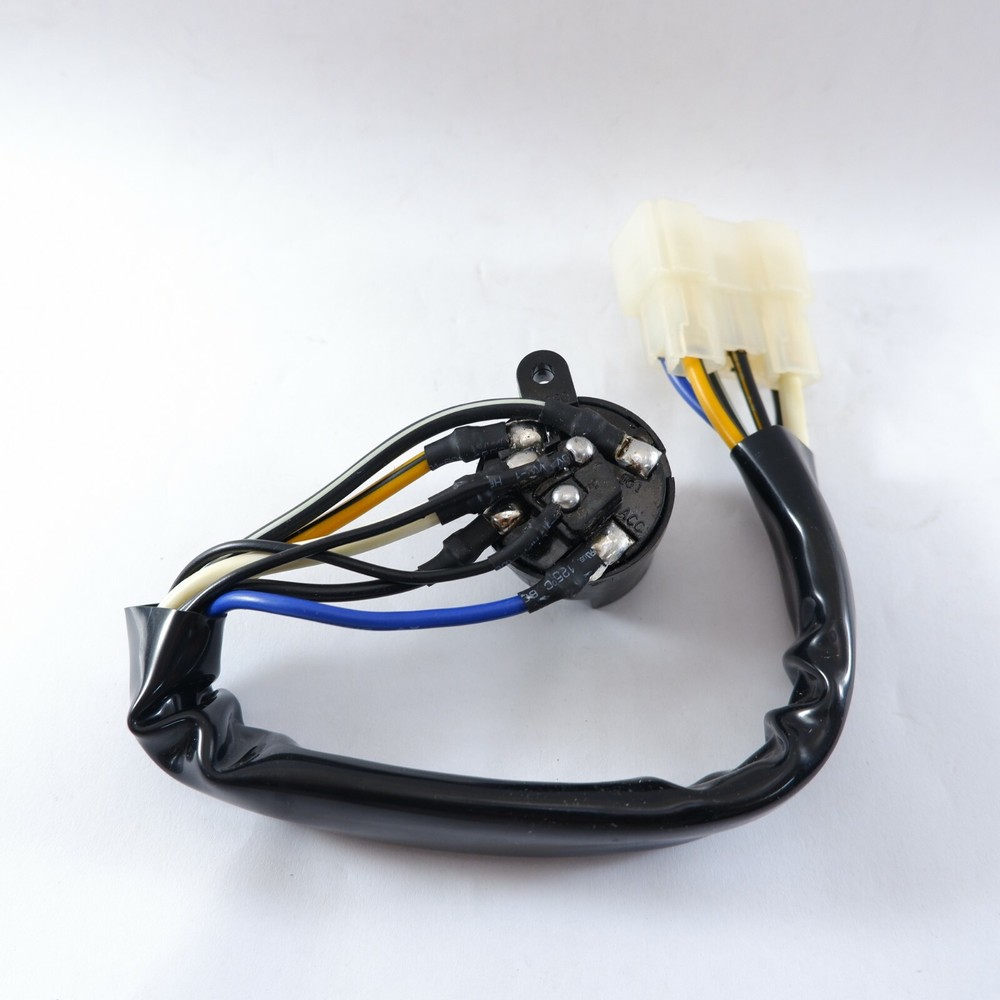 SUZUKI SIDEKICK TRACKER VITARA IGNITION SWITCH Brand New