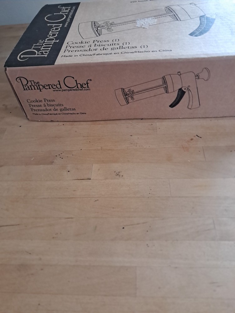 Pampered Chef 1525 Chef Cookie Press - New Open Box