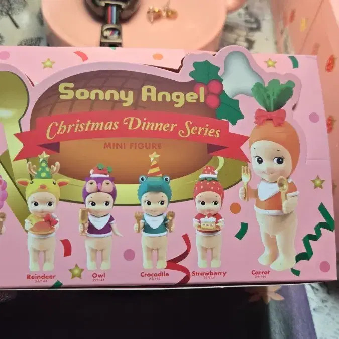Sony Angel Christmas Dinner Set