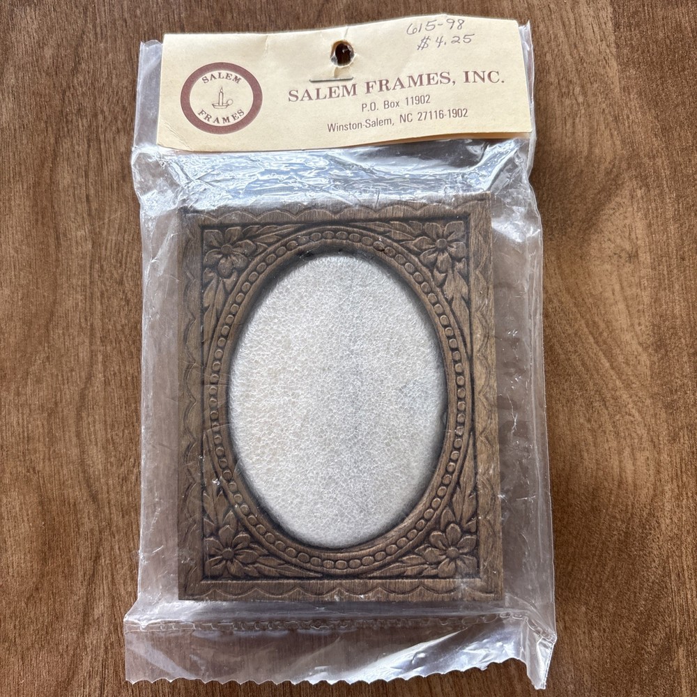Salem Frames~Needlework/Ornament Frames~2 1/4”x3” Opening~Vintage