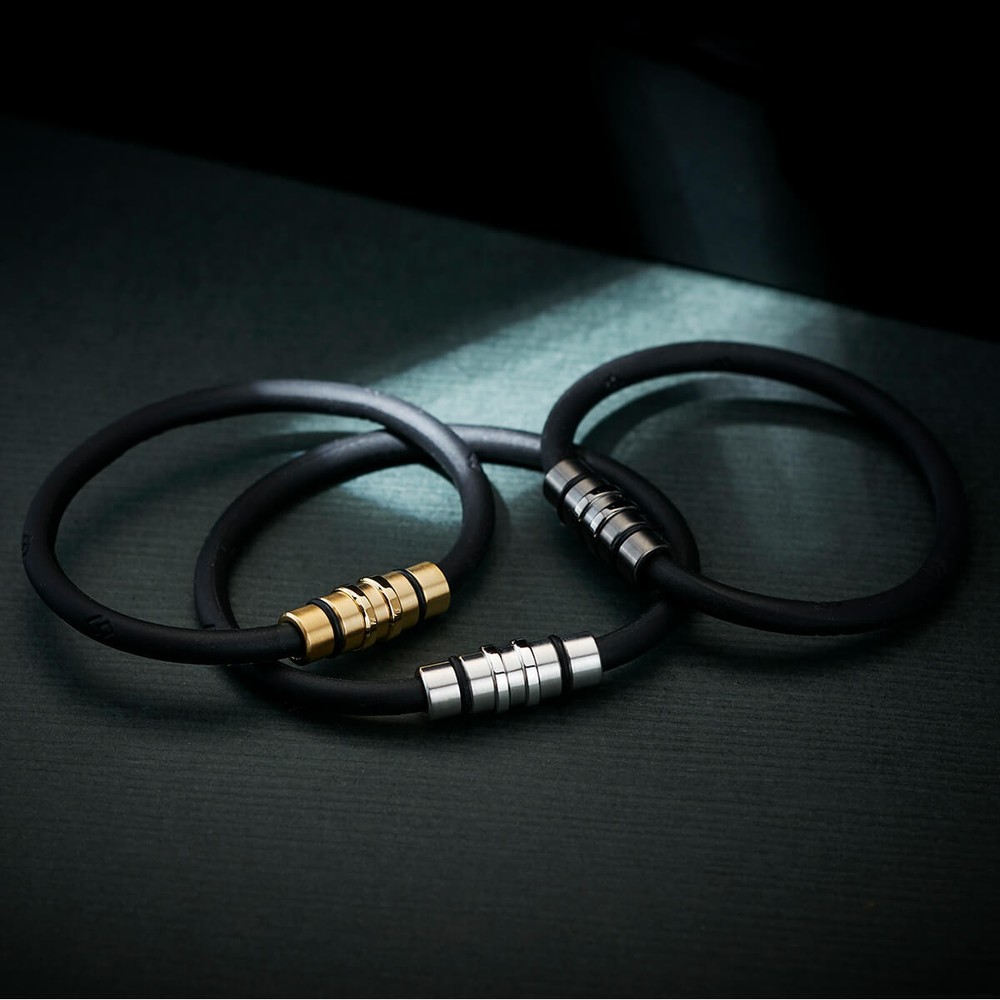 Colantotte bracelet loop crest