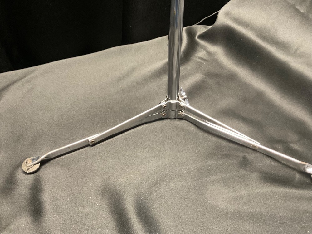 1940s 50s WFL flat base snare stand