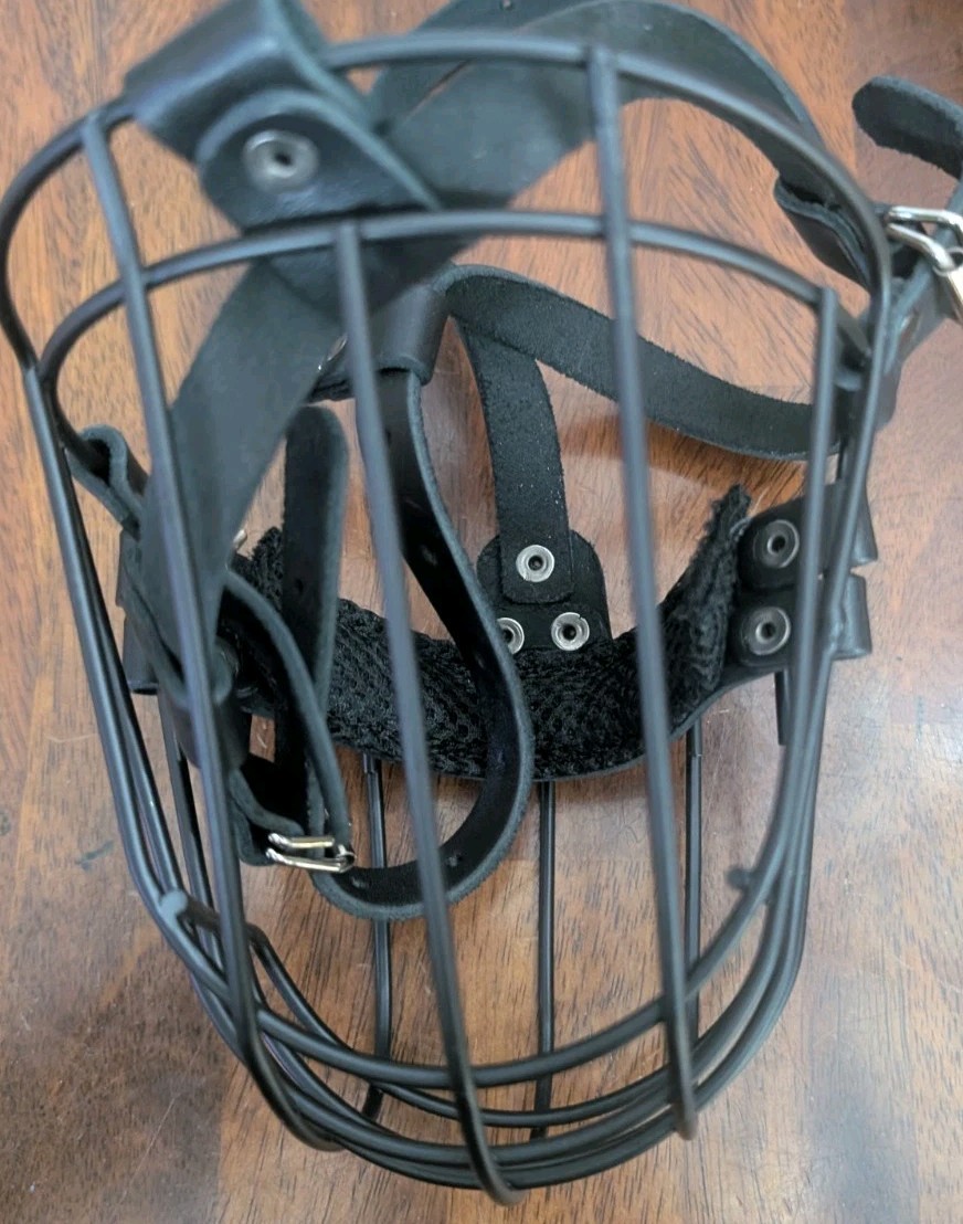 Wire Basket Dog Muzzle Metal Cage Adjustable Leather Strap Black
