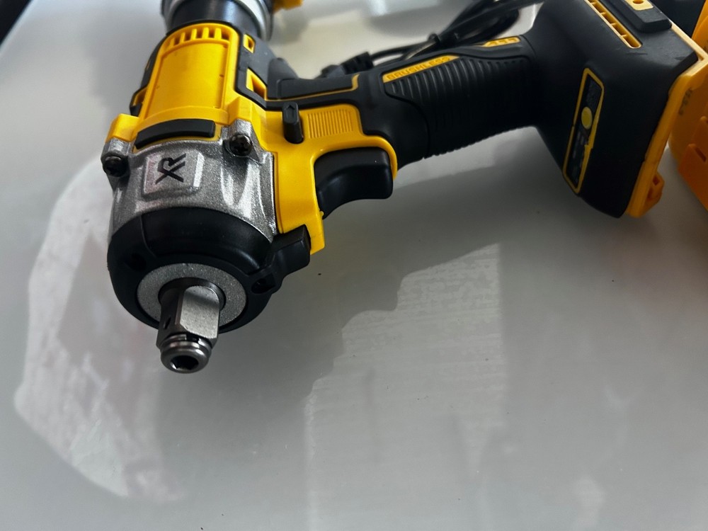 New Dewalt Dupe Drill Kit