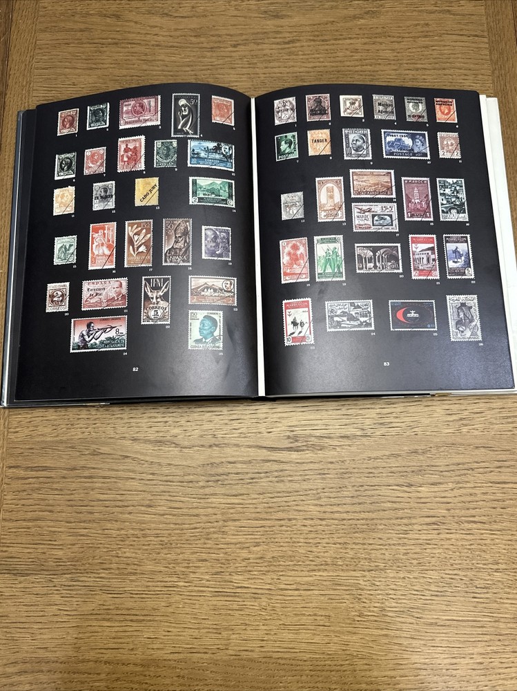 THE DICTIONARY OF STAMPS IN COLOUR JAMES A. MACKAY HC DJ 1973 First Printing VTG