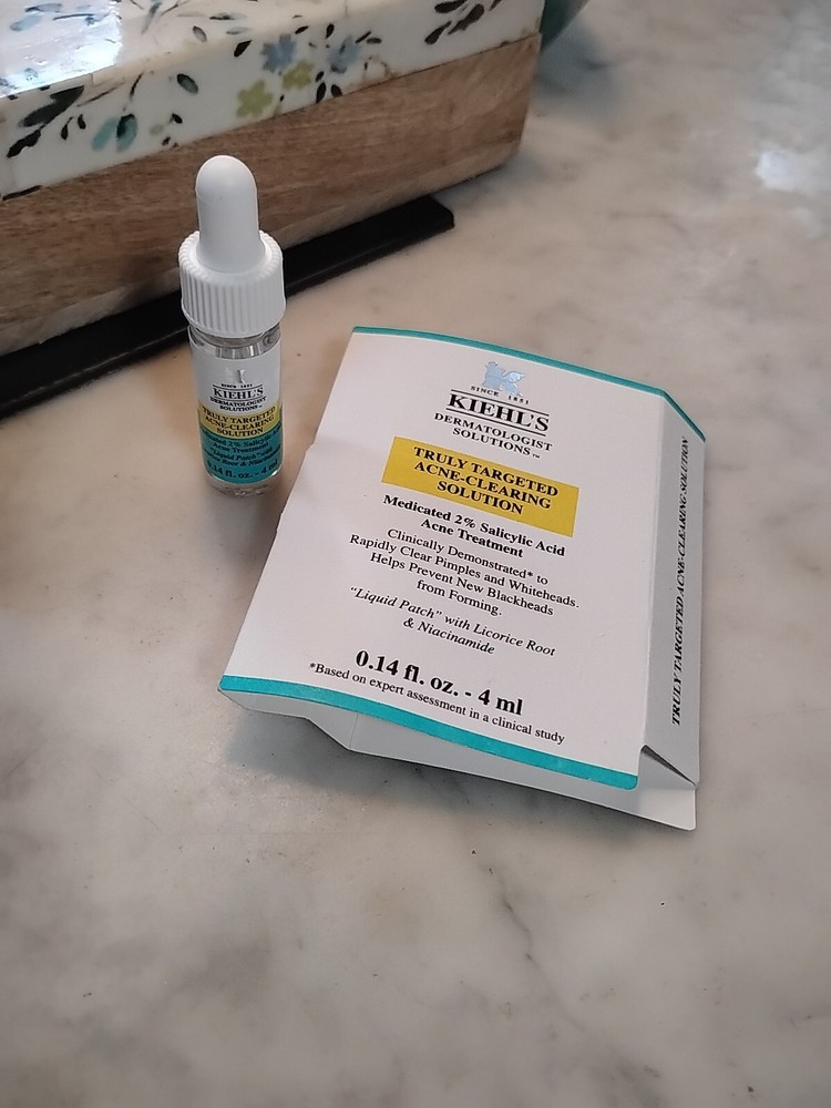 Kiehl's Truly Targeted Acne-Clearing Solution 4ml Sample EXP 04/2025