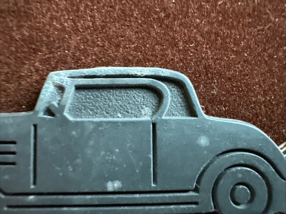 Classic Auto Campus Metal Key Ring