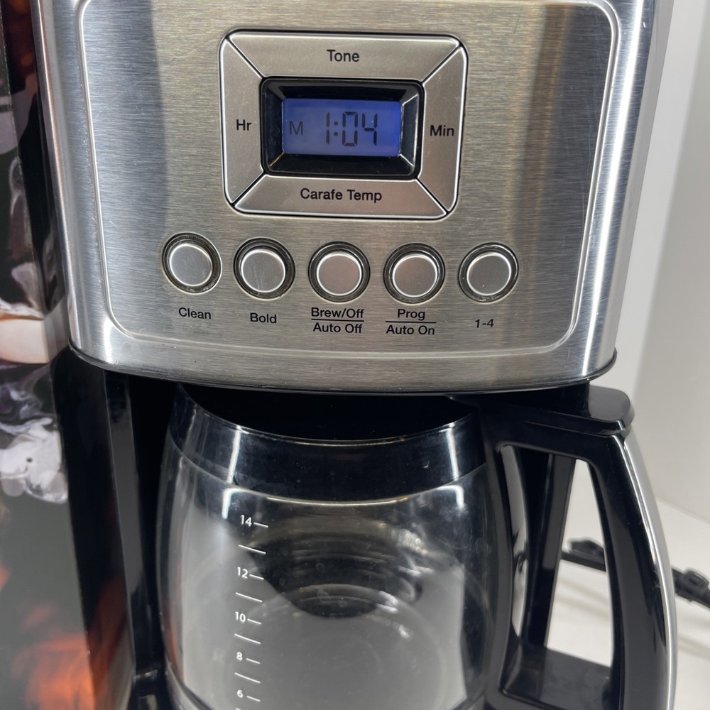 Cuisinart Coffee Maker PerfecTemp 14 Cup Programmable Brew Pause 3 Temp DCC3200