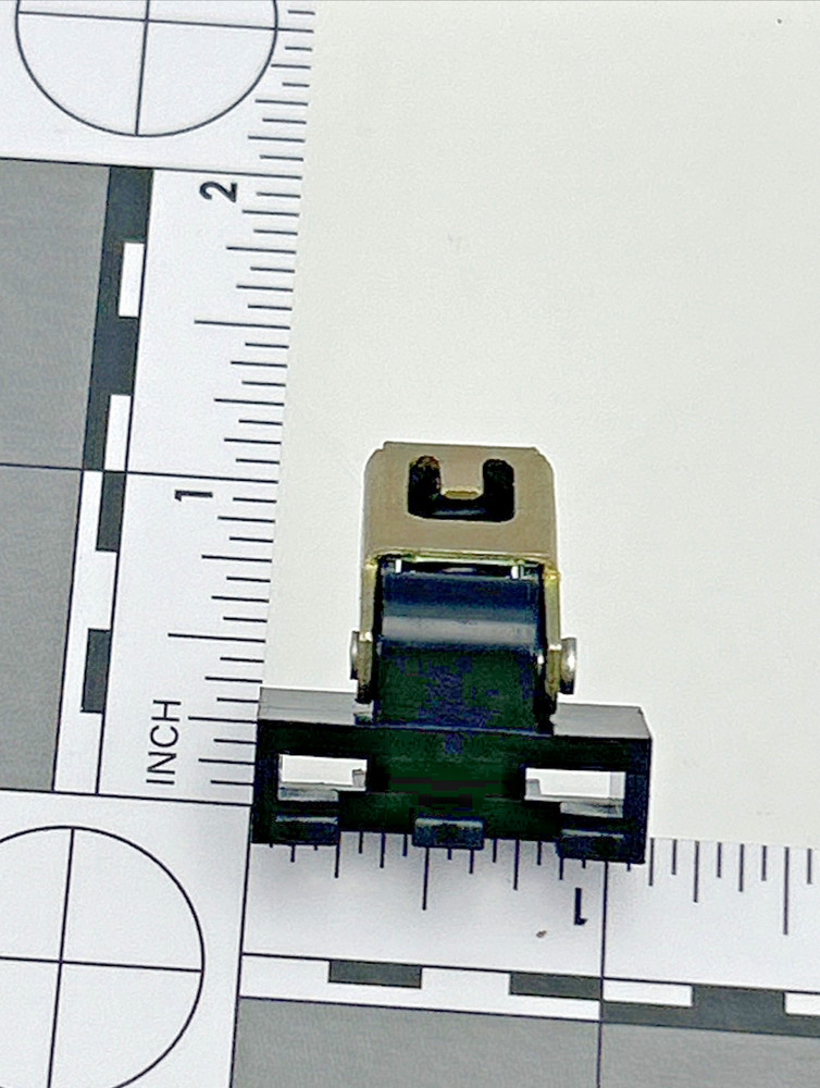 Yamaha TT-300U Dustcover Hinge