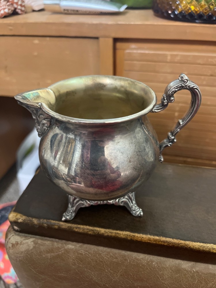 Oneida Silver-Plated Creamer Container