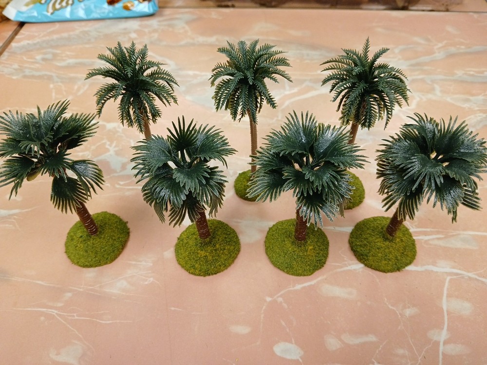 7 based Landscape Mixed Model Palm Tree wargaming scenery terrain 4.5" Tall