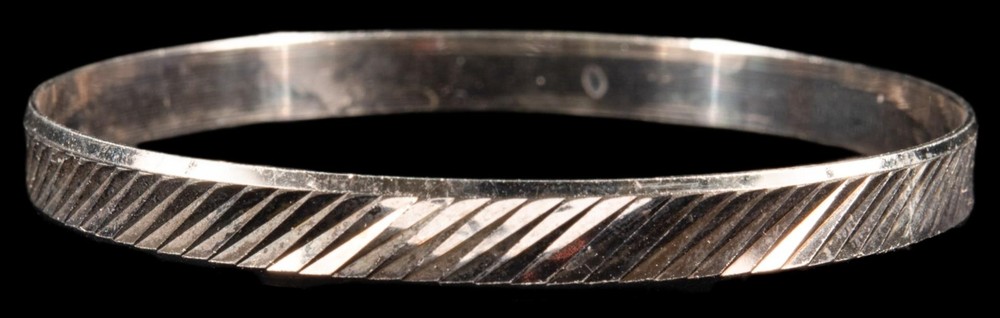 Sterling Silver Bangle Cut Stamped Diagonal Edge Design NEW