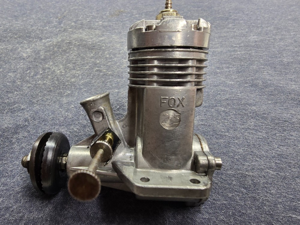 Fox 25 Stunt Control Line Model Airplane Engine w/Glow Plug