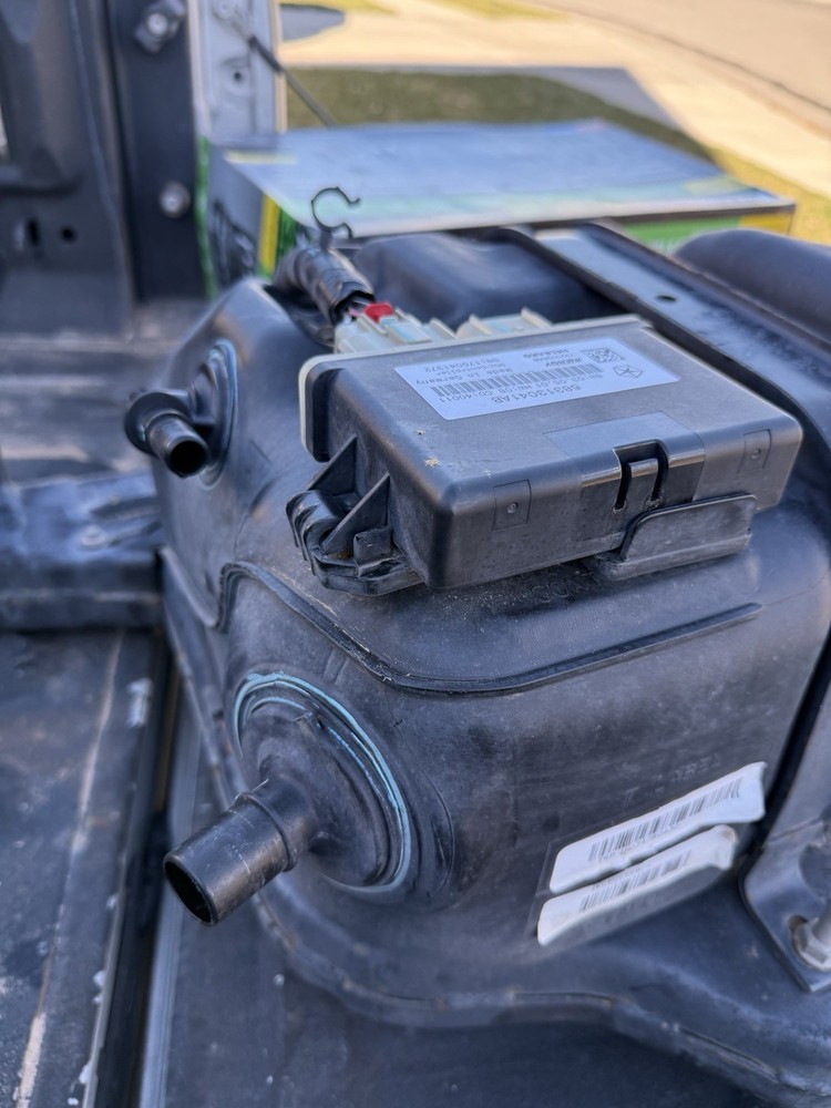 2017 Ram 2500 Def Tank And Mount