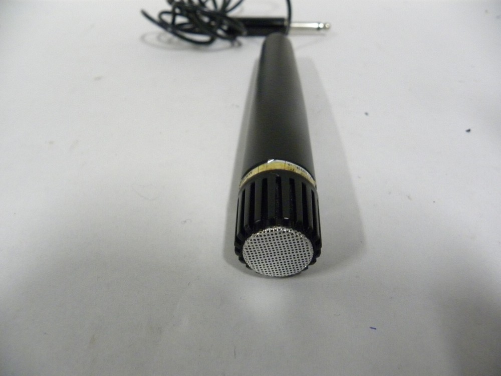 Vintage American D-20 Omnidirectional Dynamic Mic Microphone (A12)