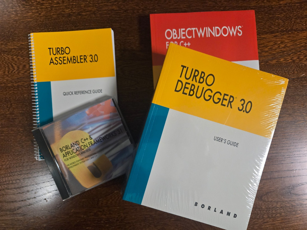 Borland C++ & Application Frameworks 3.1 for Windows and DOS w/ supporting apps
