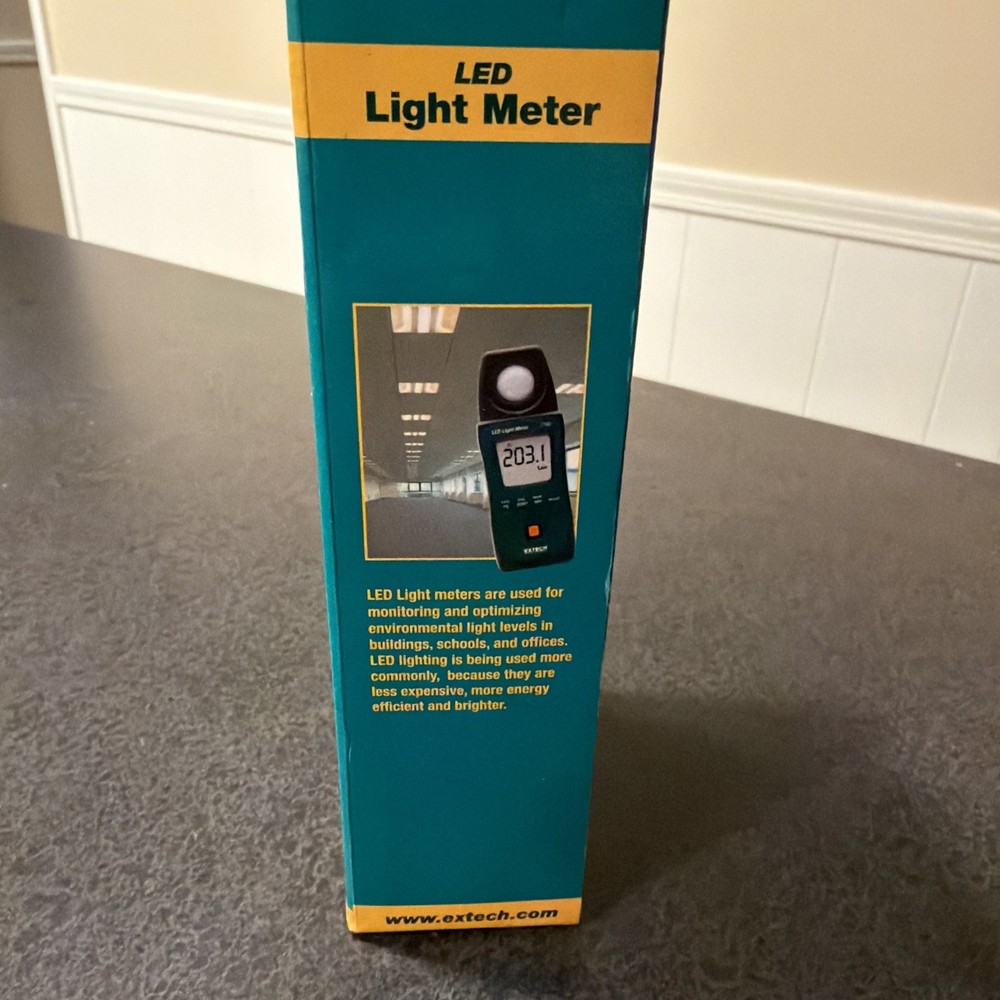 Extech LT40 LED Light Meter Complete Model