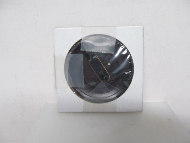 Hot Wheels RED LINE Plastic Button w/ Tab - T-4-2