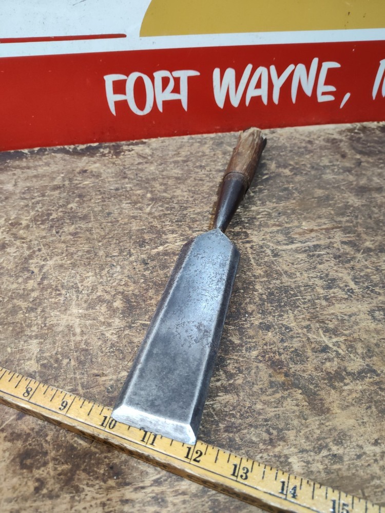 Early Clear Cut 2" Bevel Edge Socket Framing Chisel Timber Slick