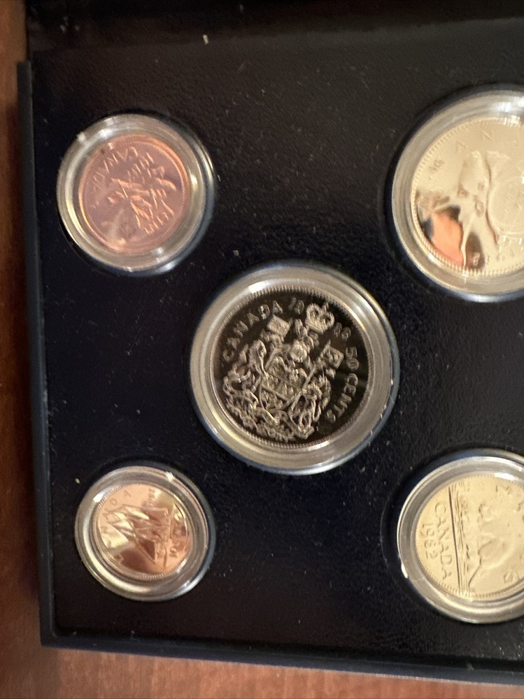 1982 Canadian Prood Set