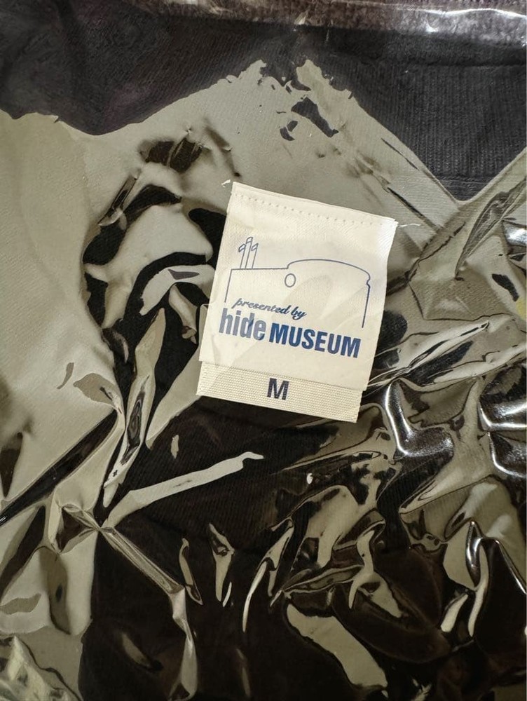 [unopened] hide | Personal goods | Tshirt