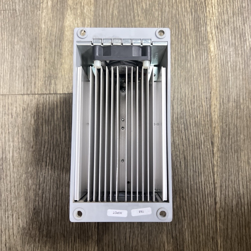 Used LENZE AC Tech ESV402N02TXB / ESV402N02TXB Variable Frequency Inverter Drive