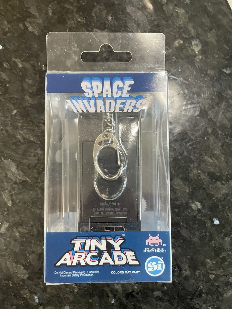 2017 Worlds Smallest Tiny Arcade Space Invaders Miniature Game BRAND NEW