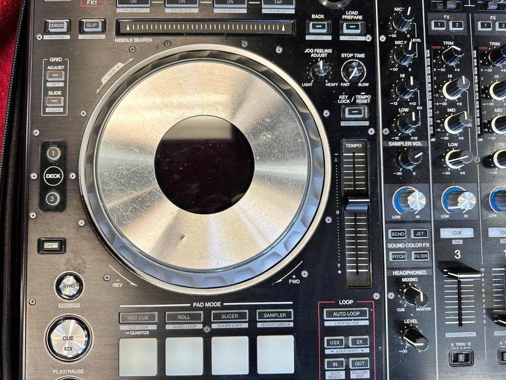 Pioneer DDJ-SZ Digital DJ Controller