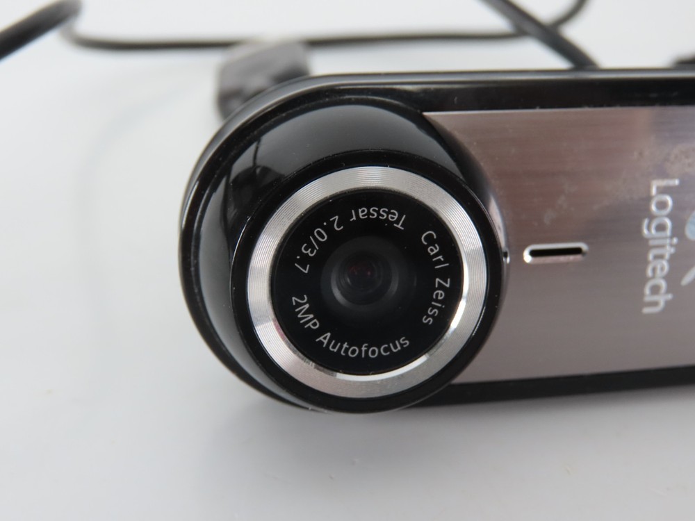 Logitech UBU48 2MP Portable Webcam for Business