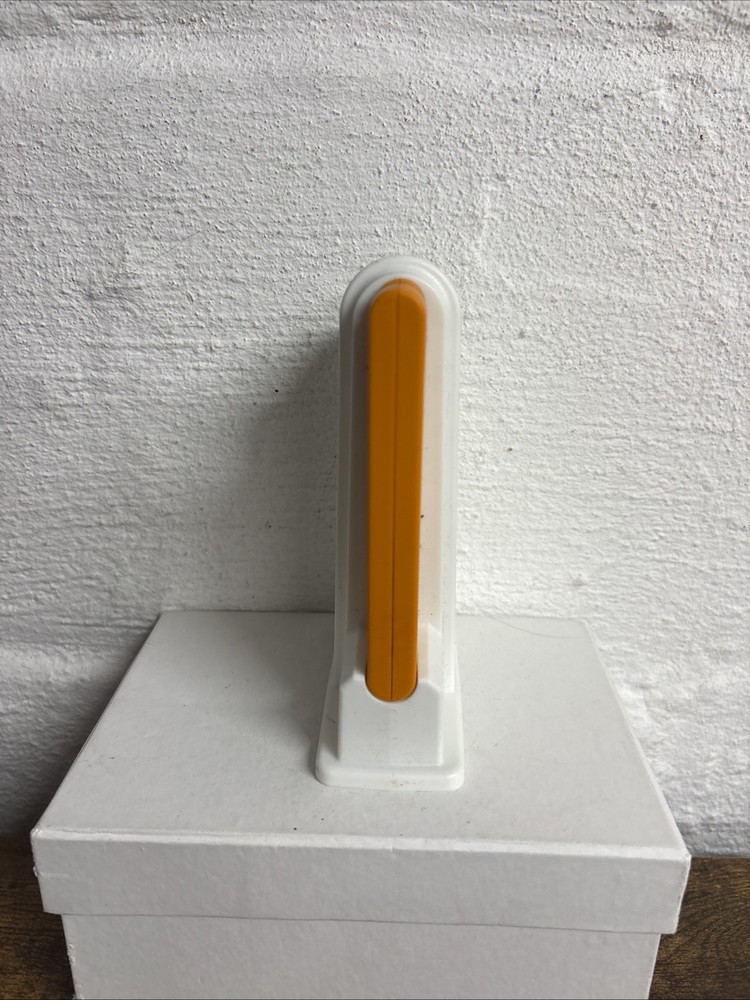 Fiskars Universal Desktop Scissors Sharpener
