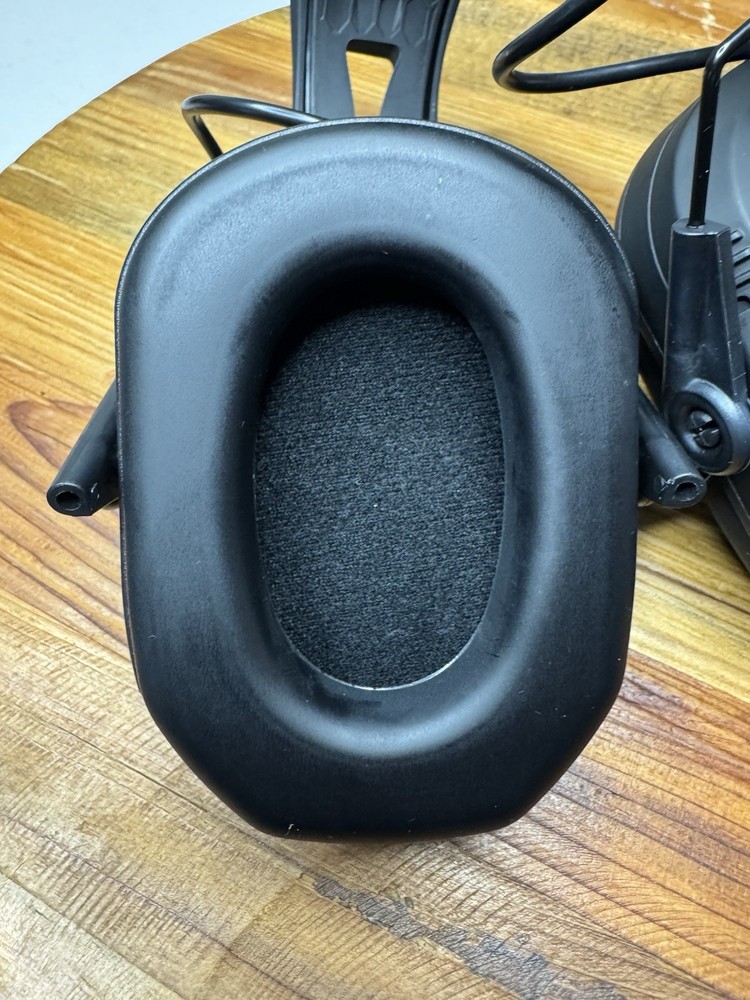 Walker' Razor Slim Electronic Muffs GWP-RSEMRH Black